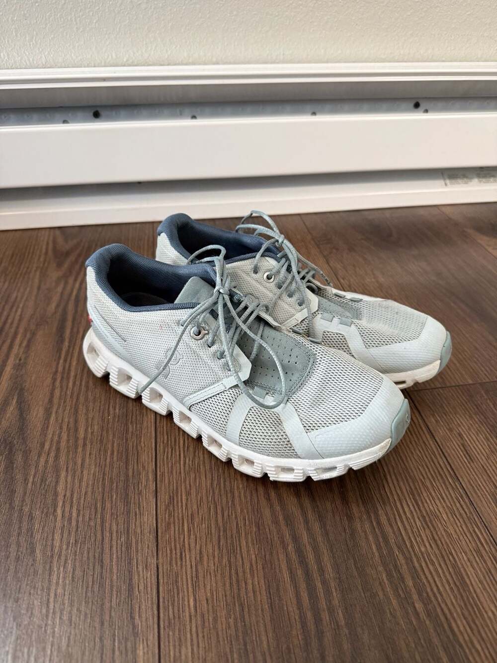 On Running Cloud Swiss Engineered Sneakers Size Women’s 7.5